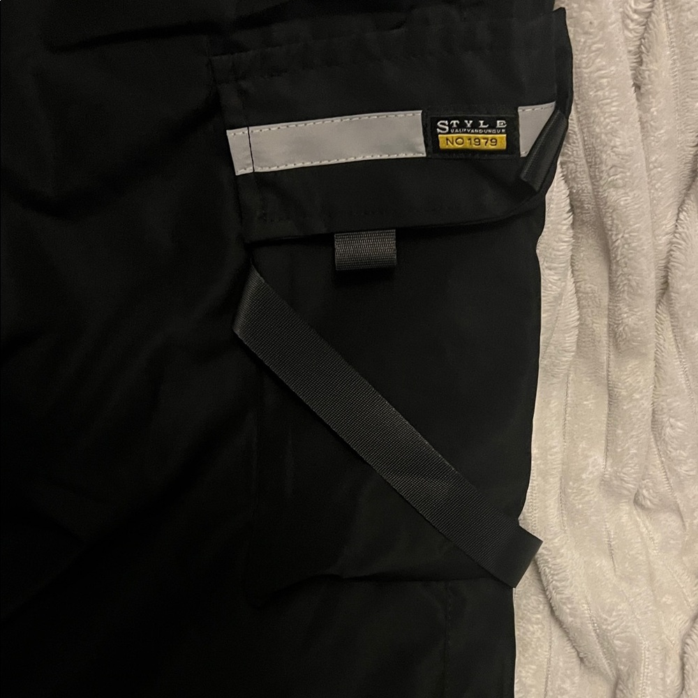 1XL New -Men's Black Streetwear Cargo Joggers; Techwear or Tactical Utility - Picture 4 of 16